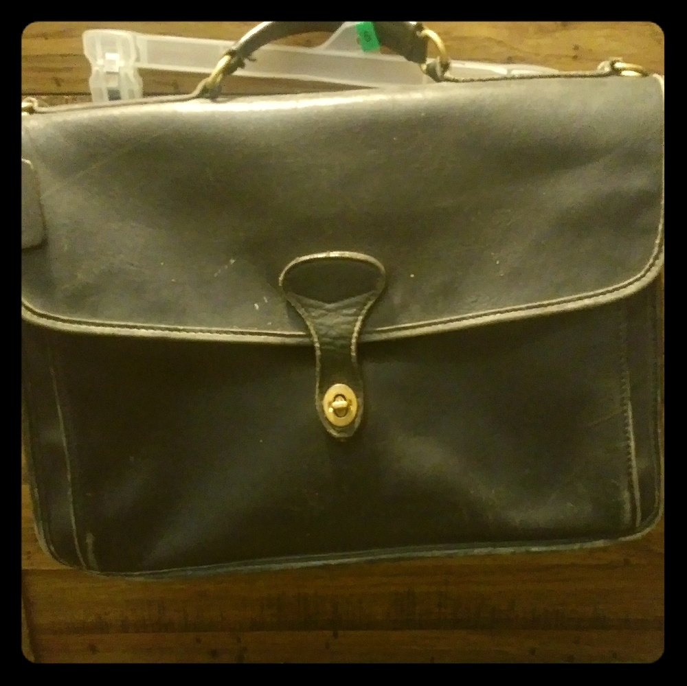 Unisex high quality Leather courier/computer bag.